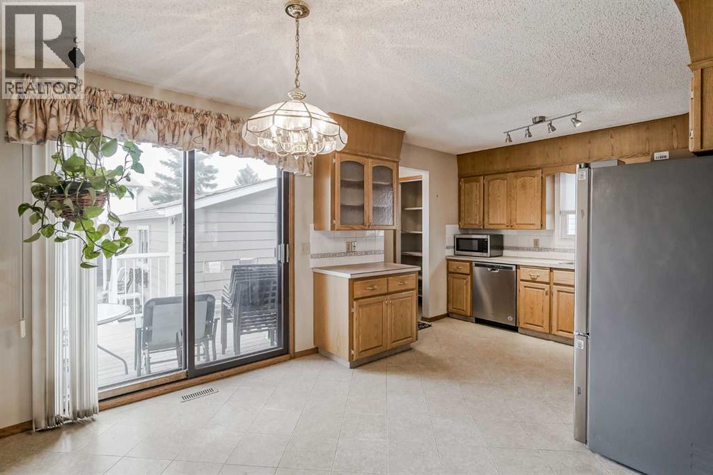 Single Family House 4 Level for Sale in  Whitworth Place NE Whitehorn Calgary 