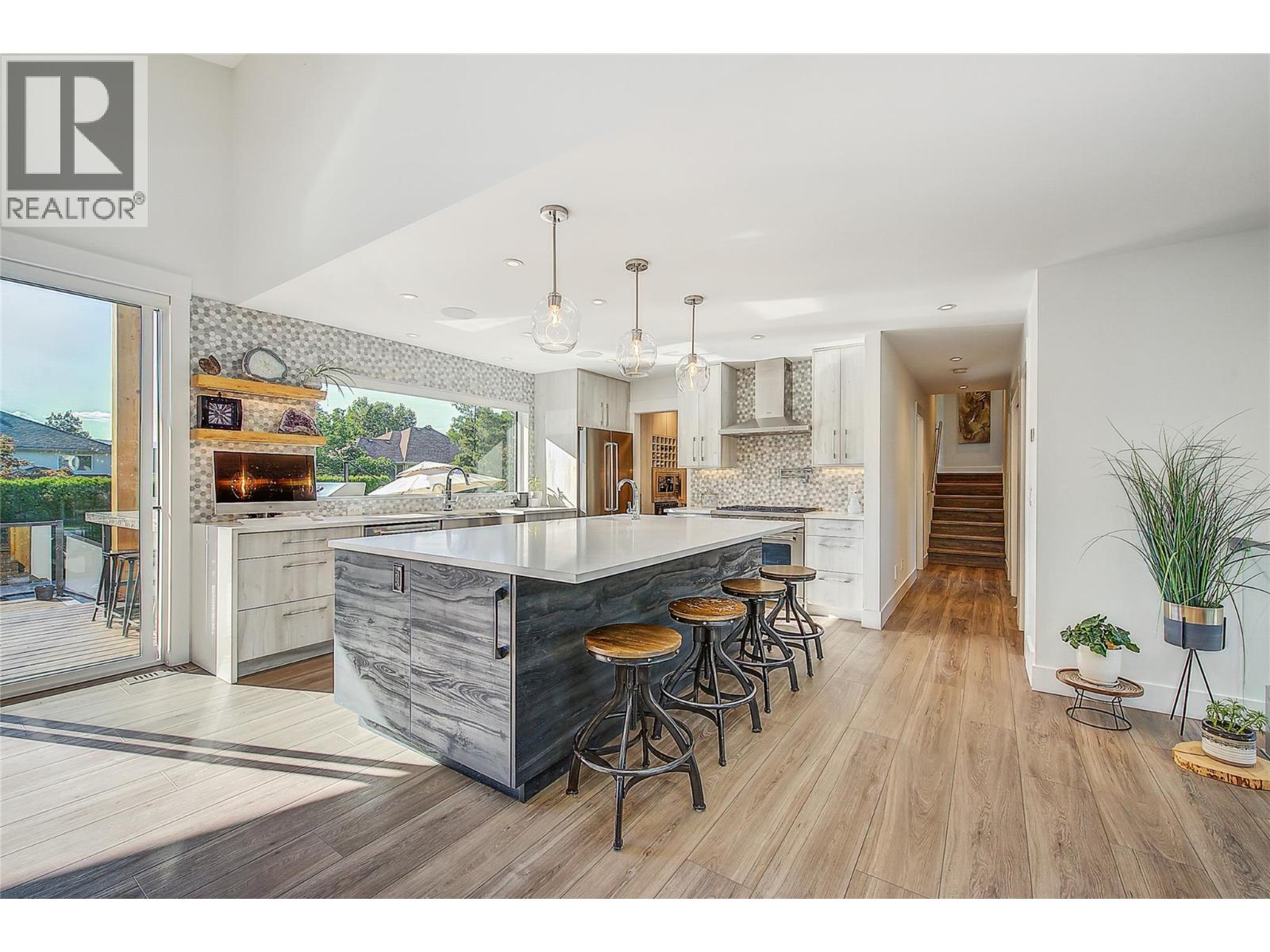  4354 Kensington Drive, Kelowna