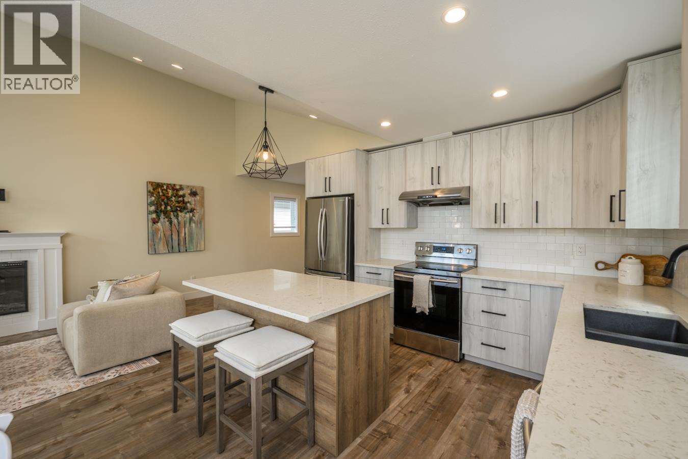 Photo 7 of 1652 9th Avenue, Prince George BC