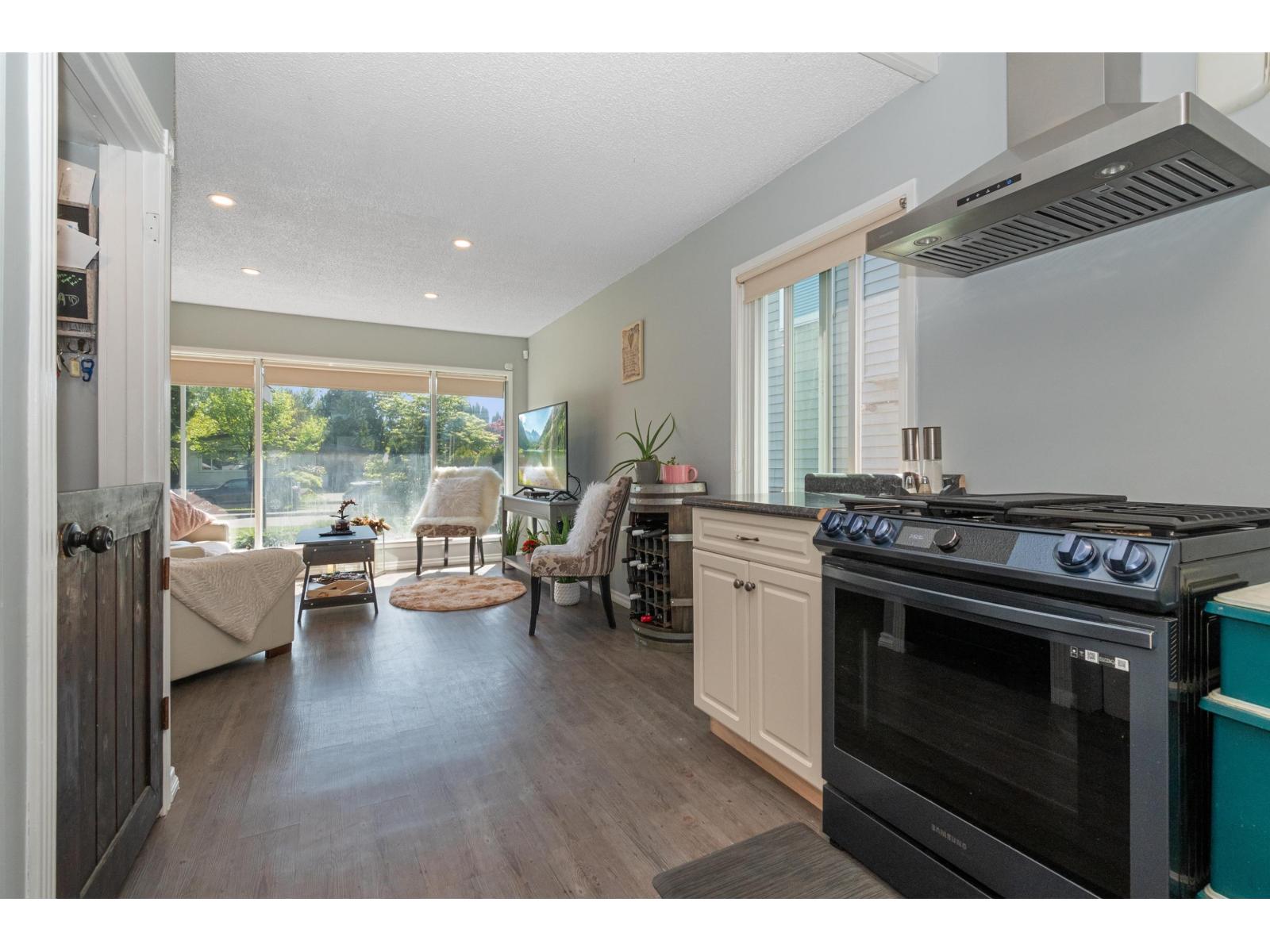 Photo 34 of 45325 Crescent Drive Chilliwack Proper West, Chilliwack BC