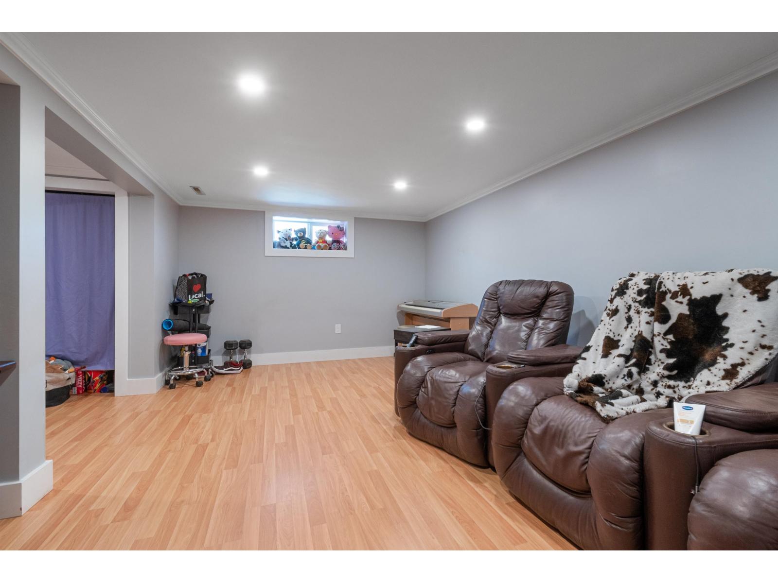 Photo 37 of 45325 Crescent Drive Chilliwack Proper West, Chilliwack BC