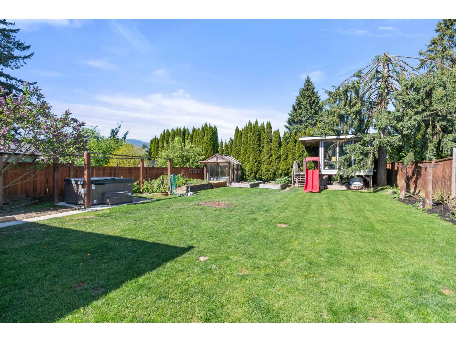 Photo 13 of 45325 Crescent Drive Chilliwack Proper West, Chilliwack BC