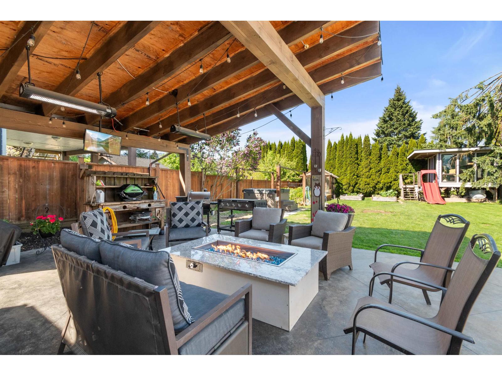 Photo 40 of 45325 Crescent Drive Chilliwack Proper West, Chilliwack BC
