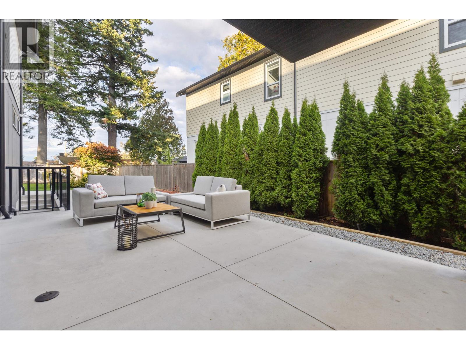 Photo 14 of 5477 15 B Avenue, Delta BC
