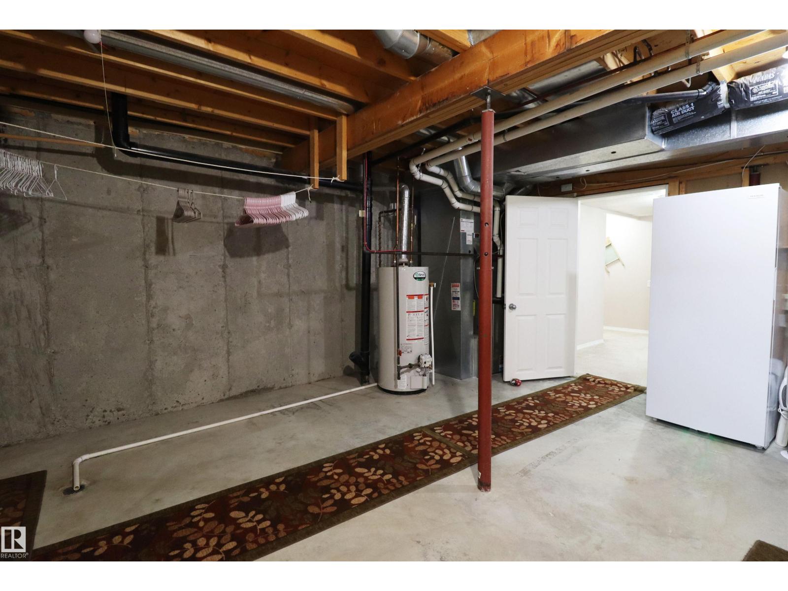 Photo 33 of 58 603 Youville Dr E Nw, Edmonton AB