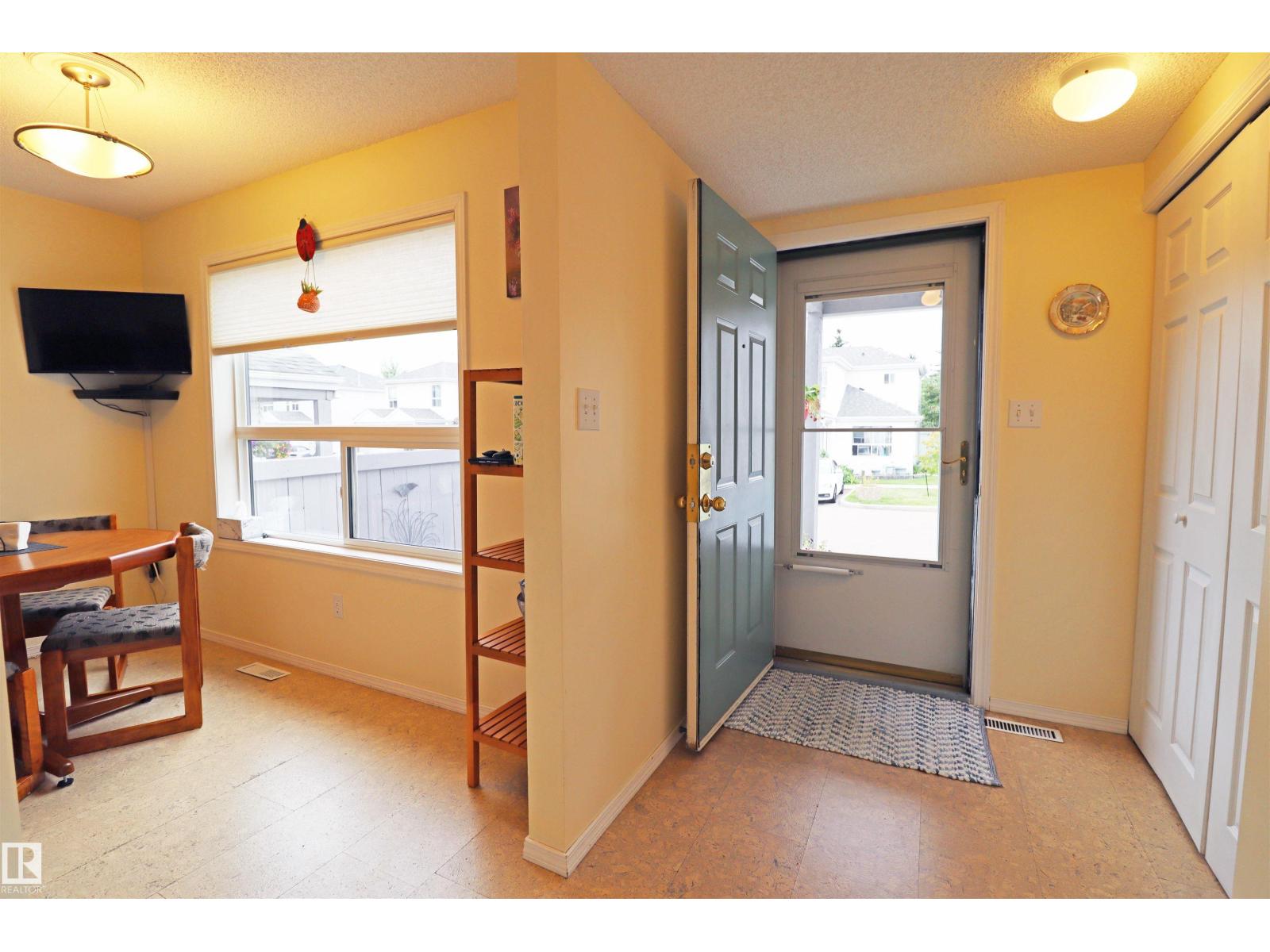 Photo 7 of 58 603 Youville Dr E Nw, Edmonton AB