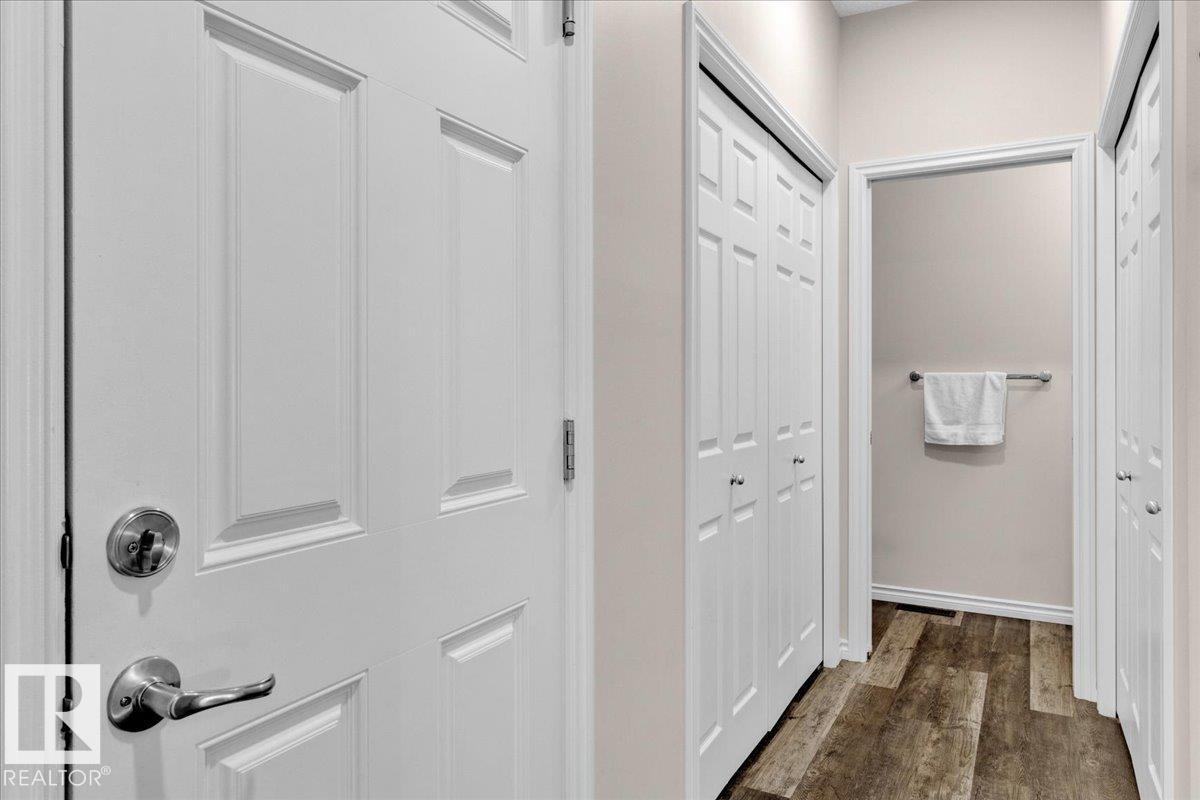 Photo 10 of 9457 206 A St Nw, Edmonton AB