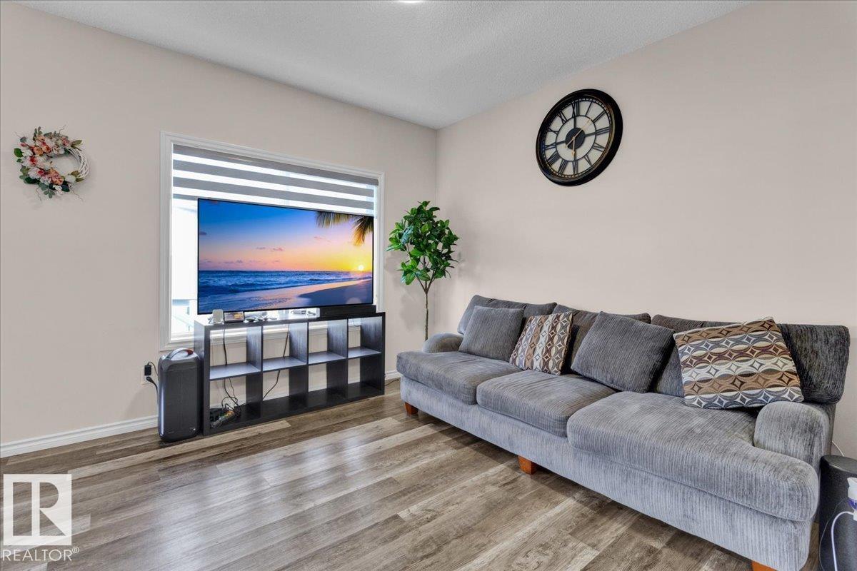 Photo 16 of 9457 206 A St Nw, Edmonton AB