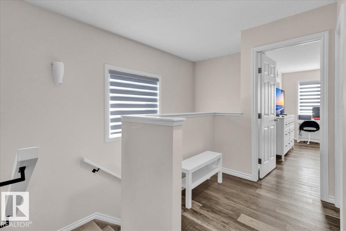 Photo 26 of 9457 206 A St Nw, Edmonton AB