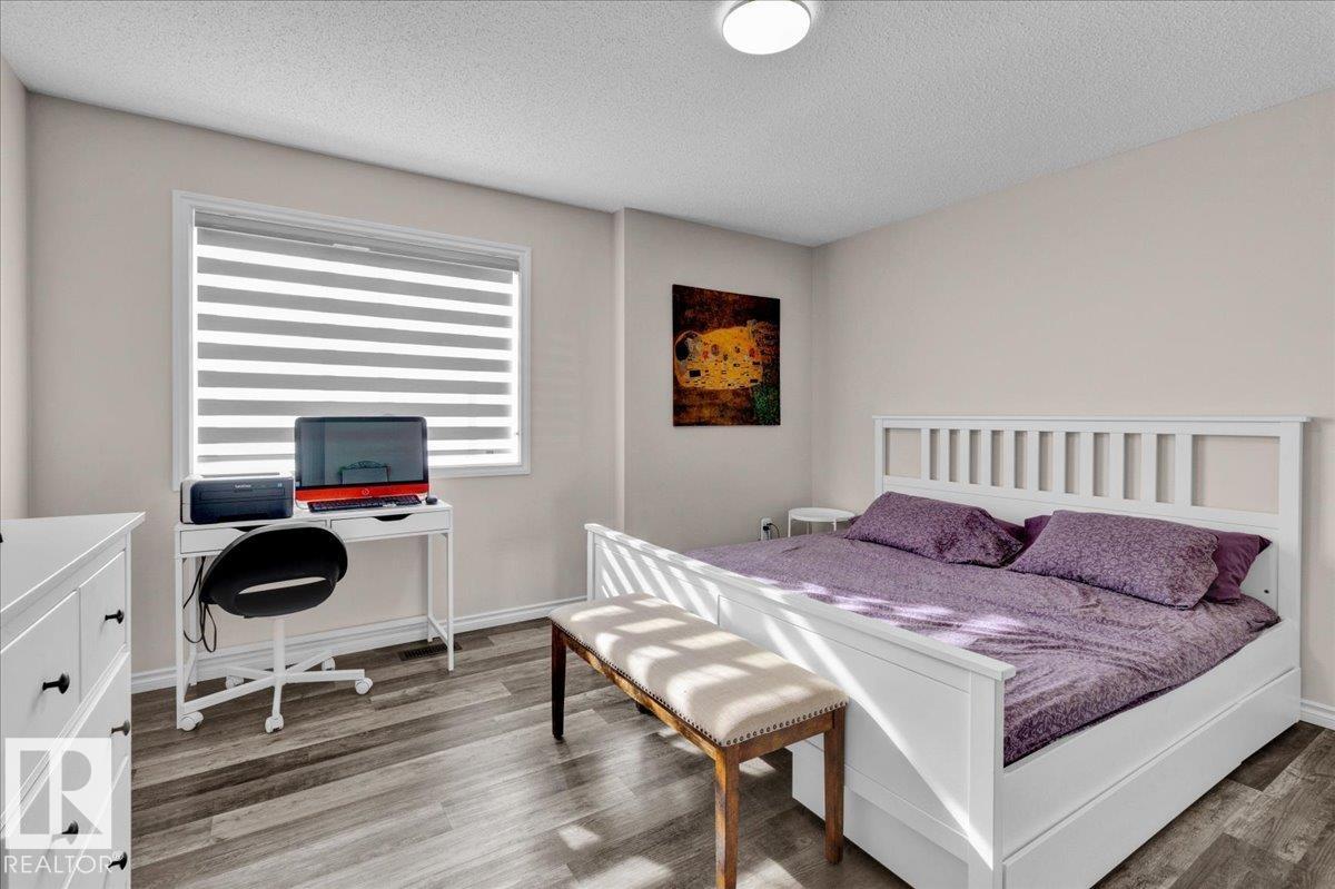 Photo 33 of 9457 206 A St Nw, Edmonton AB
