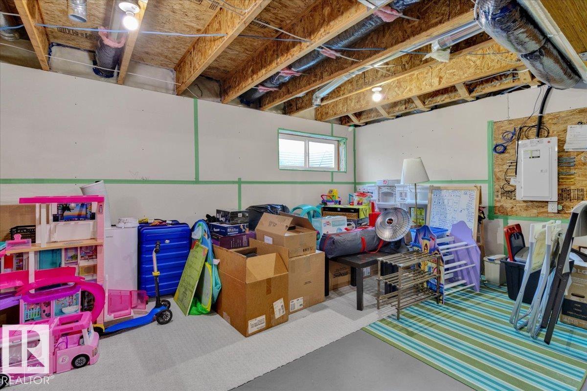 Photo 40 of 9457 206 A St Nw, Edmonton AB