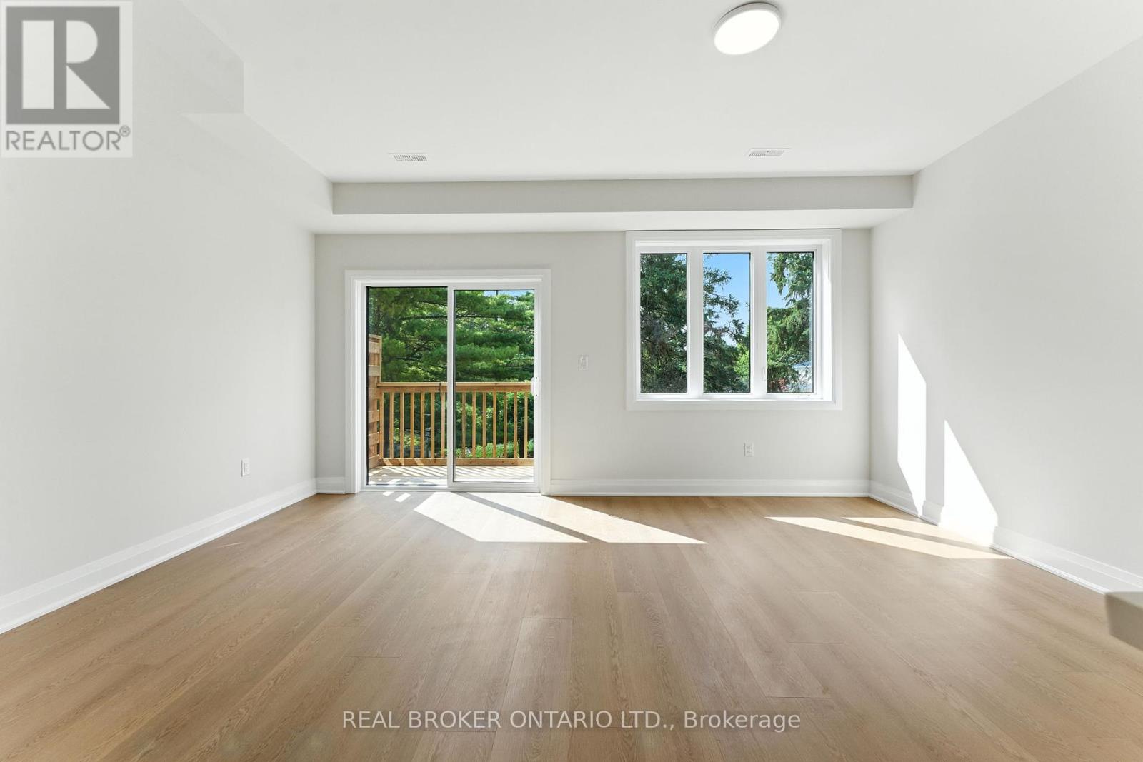 Photo 24 of Unit 3 161 Fifth Avenue, Brant ON