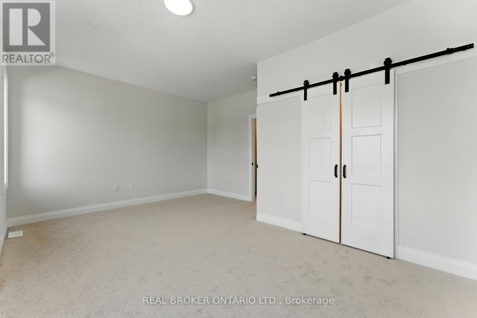 Photo 27 of Unit 3 161 Fifth Avenue, Brant ON