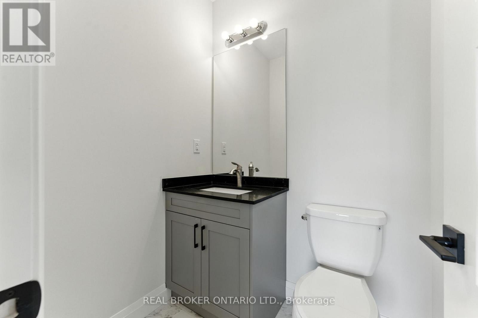 Photo 32 of Unit 3 161 Fifth Avenue, Brant ON