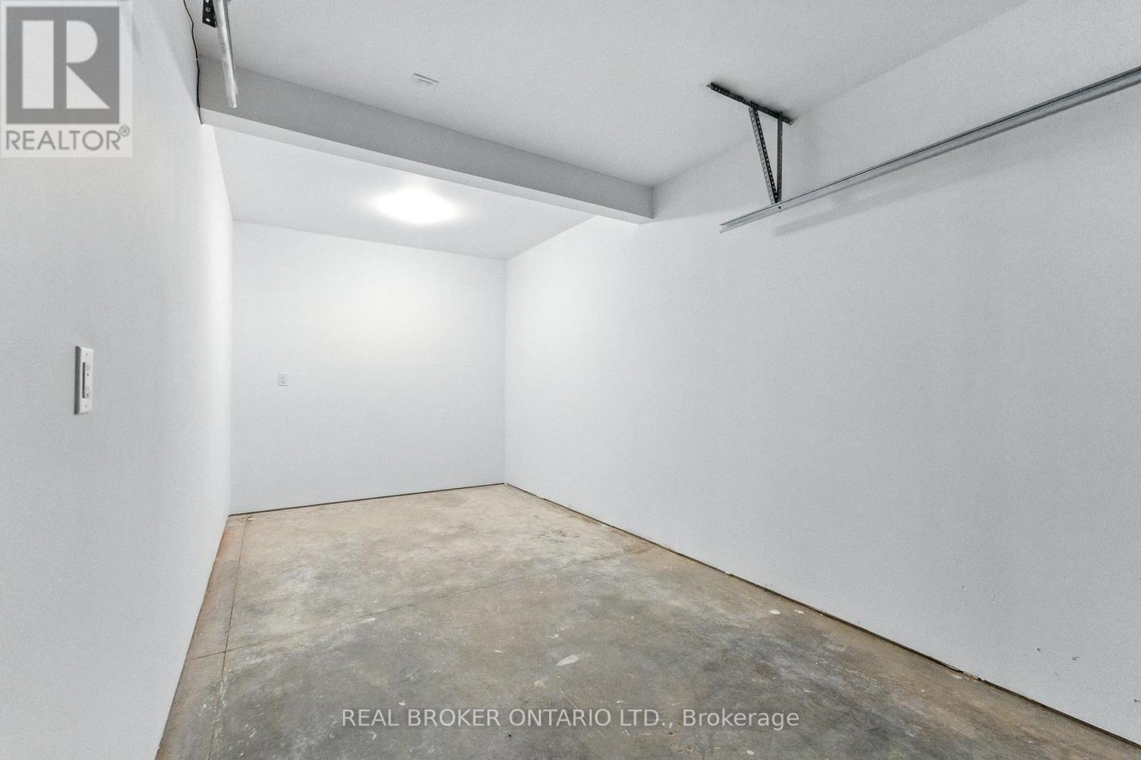 Photo 33 of Unit 3 161 Fifth Avenue, Brant ON