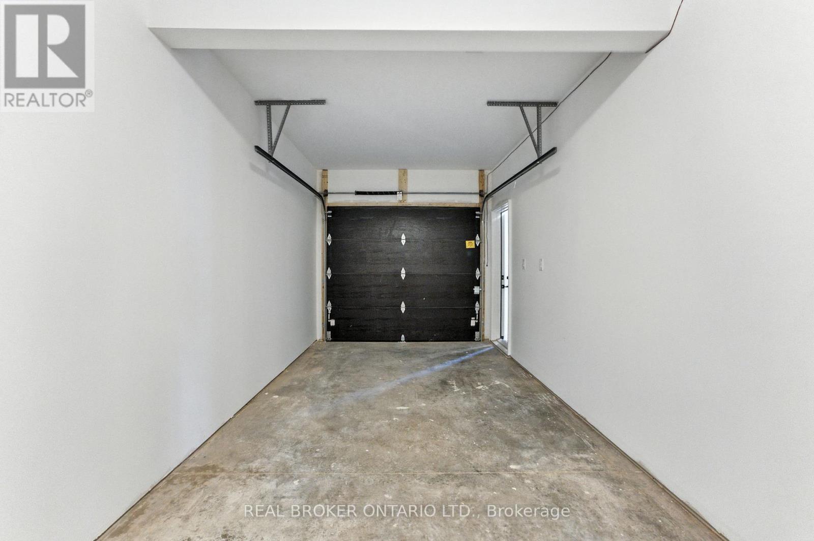 Photo 37 of Unit 3 161 Fifth Avenue, Brant ON