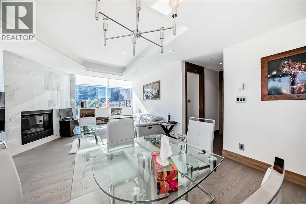 Single Family House for Sale in    Avenue SW Eau Claire Calgary 