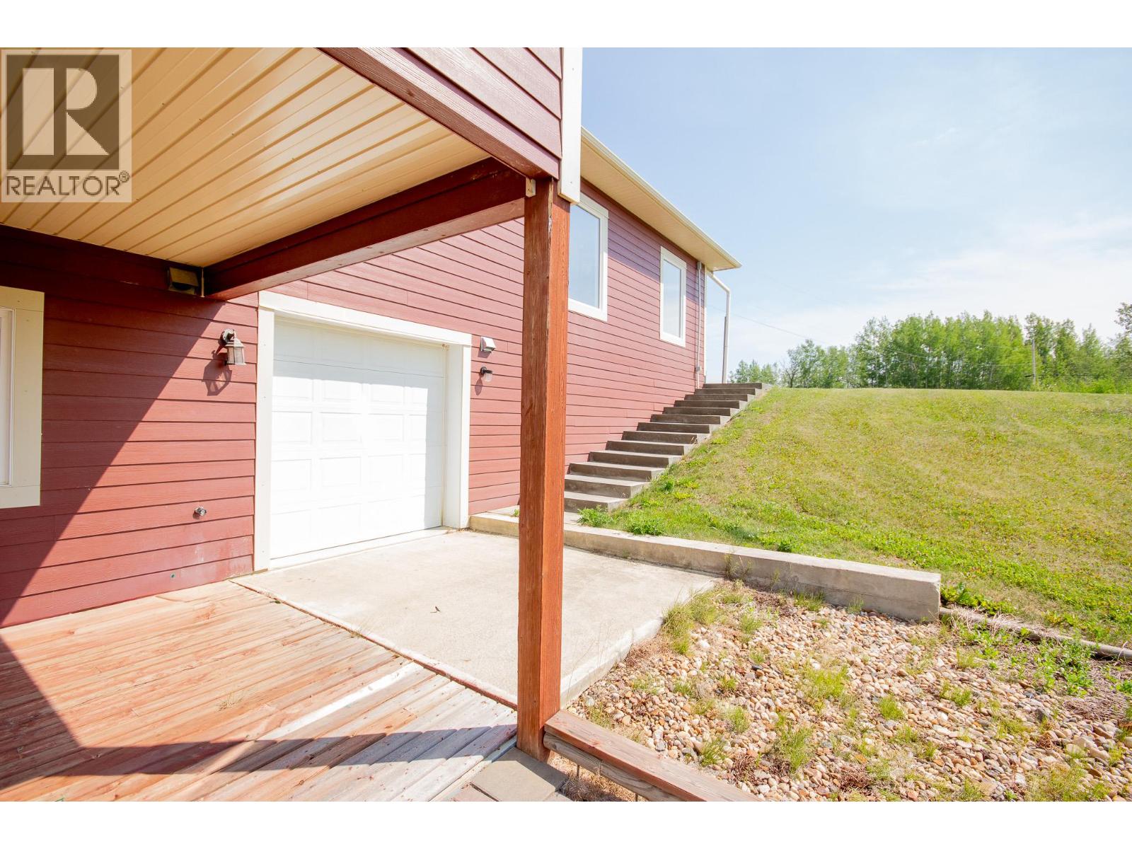 408 Briar Ridge Road, Pouce Coupe