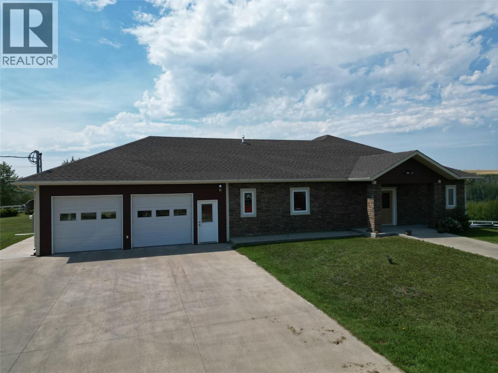 408 Briar Ridge Road, Pouce Coupe