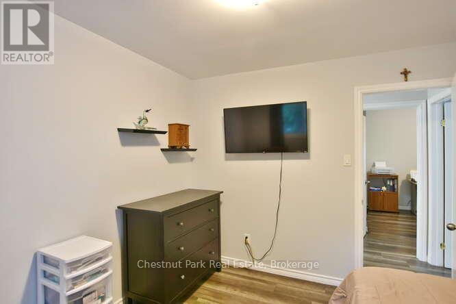 Photo 17 of 83 Katherine Street, Collingwood ON