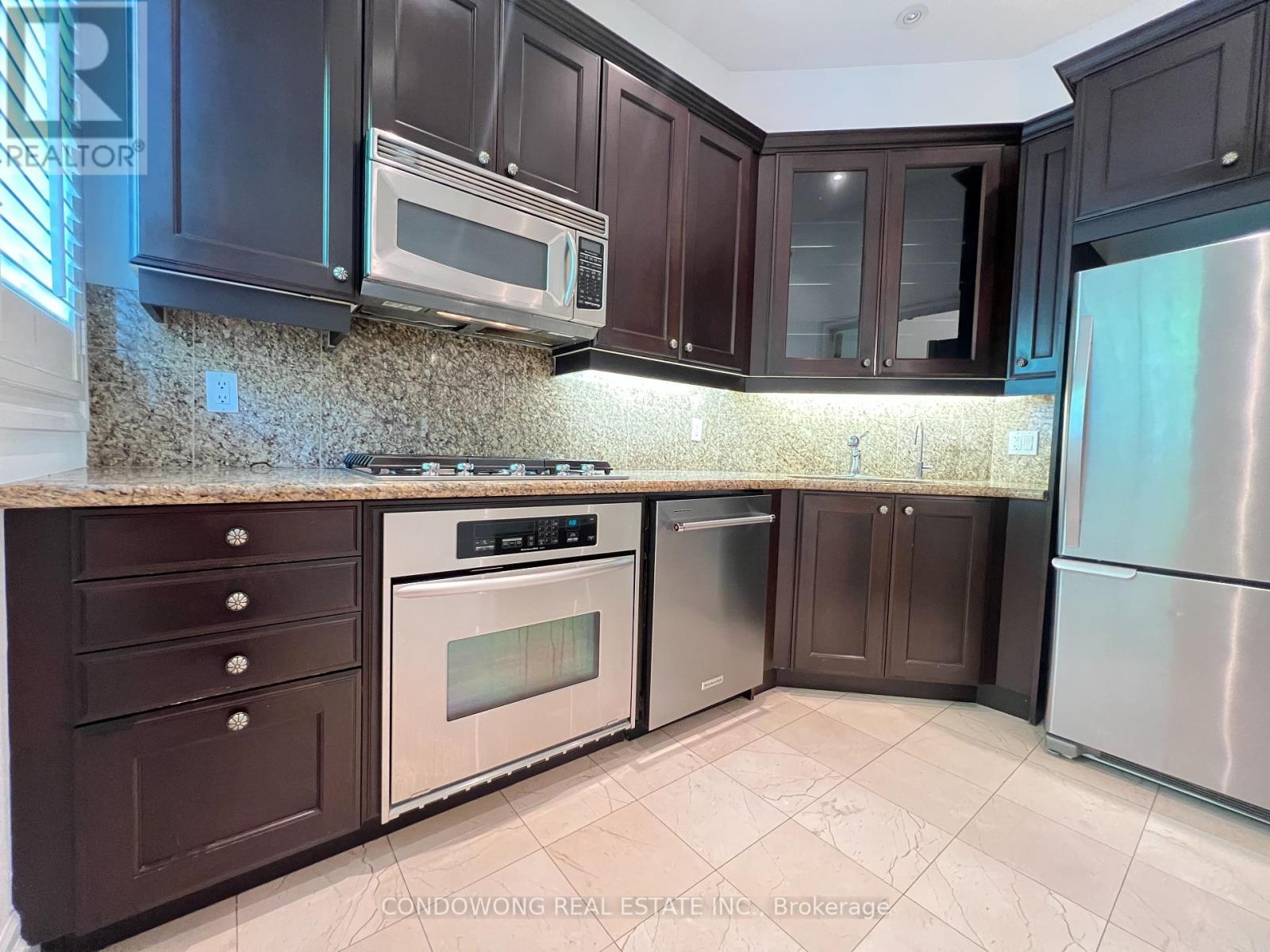 Photo 7 of 612 53 York Mills Road, Toronto ON