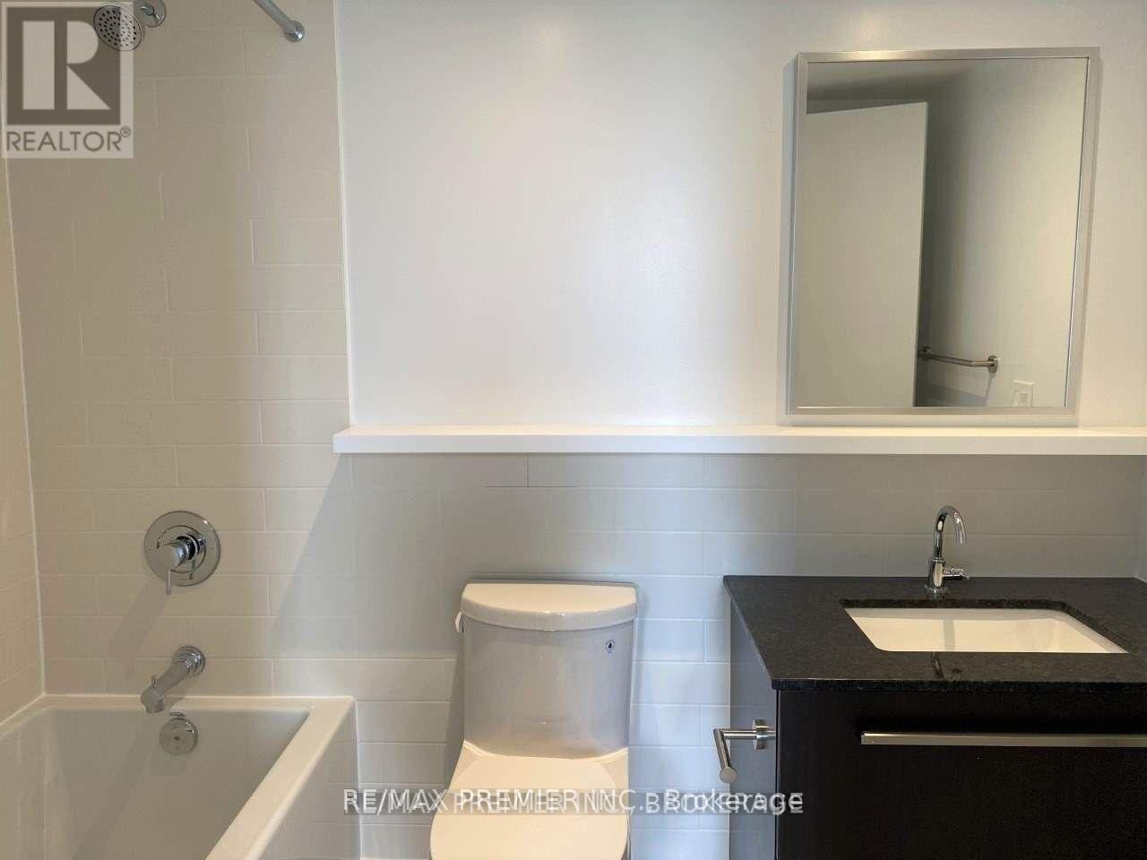Photo 10 of 515 120 Varna Drive, Toronto ON