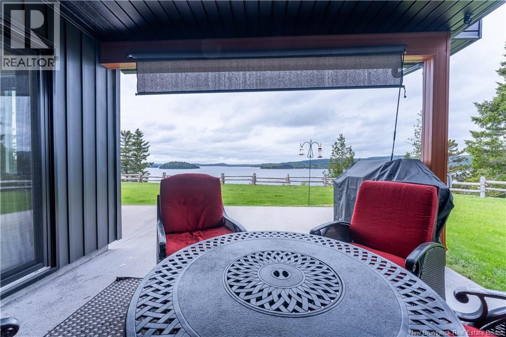 Photo 3 of 15 Bluff Road, Utopia NB