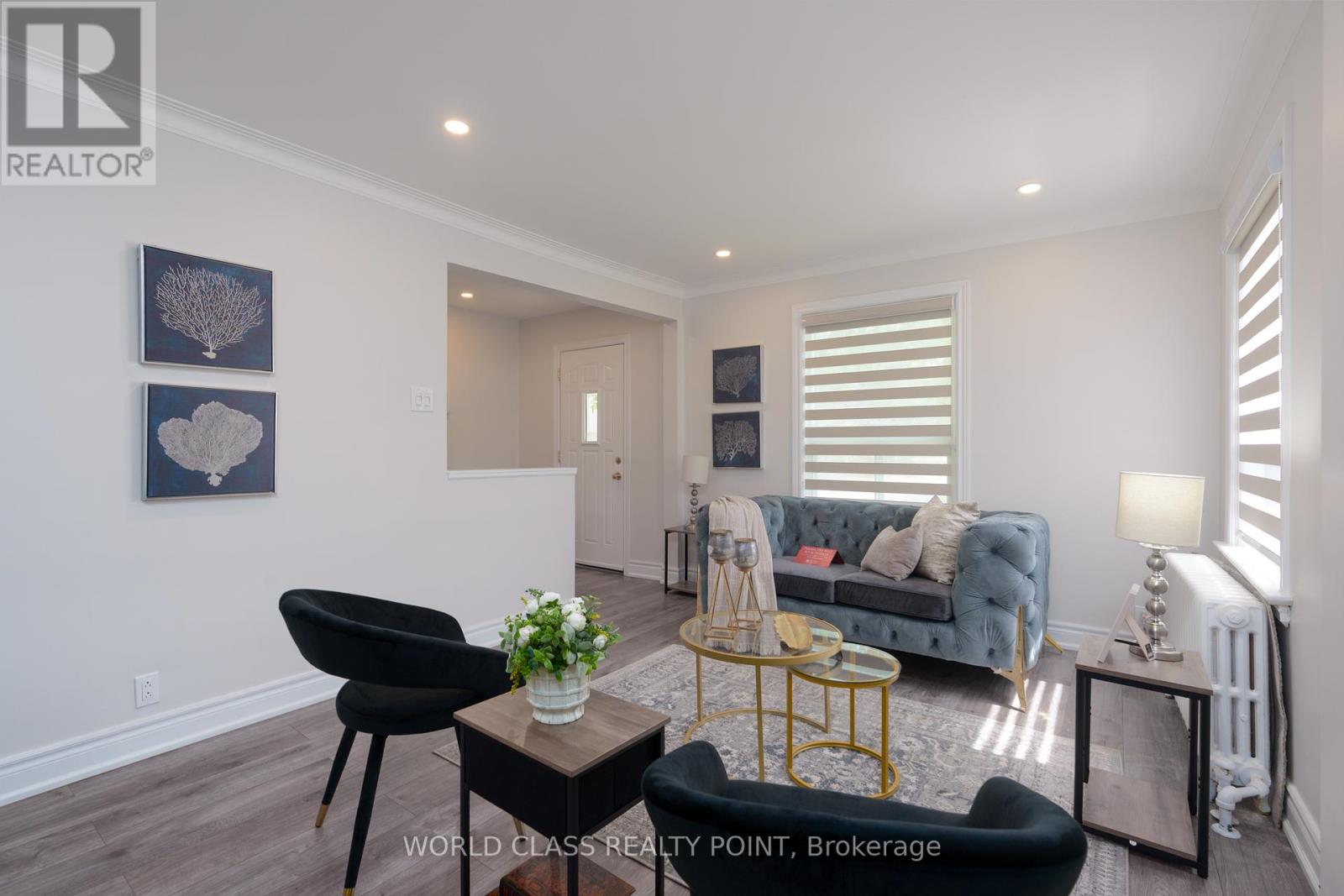 Photo 24 of 152 Ferris Road, Toronto ON