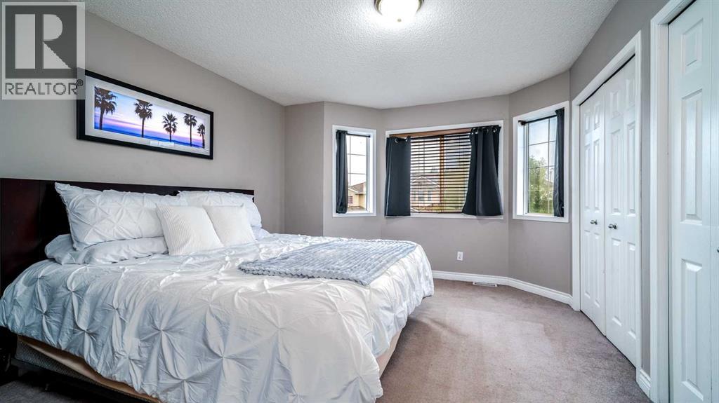 Single Family House for Sale in  Mt Aberdeen Link SE McKenzie Lake Calgary 
