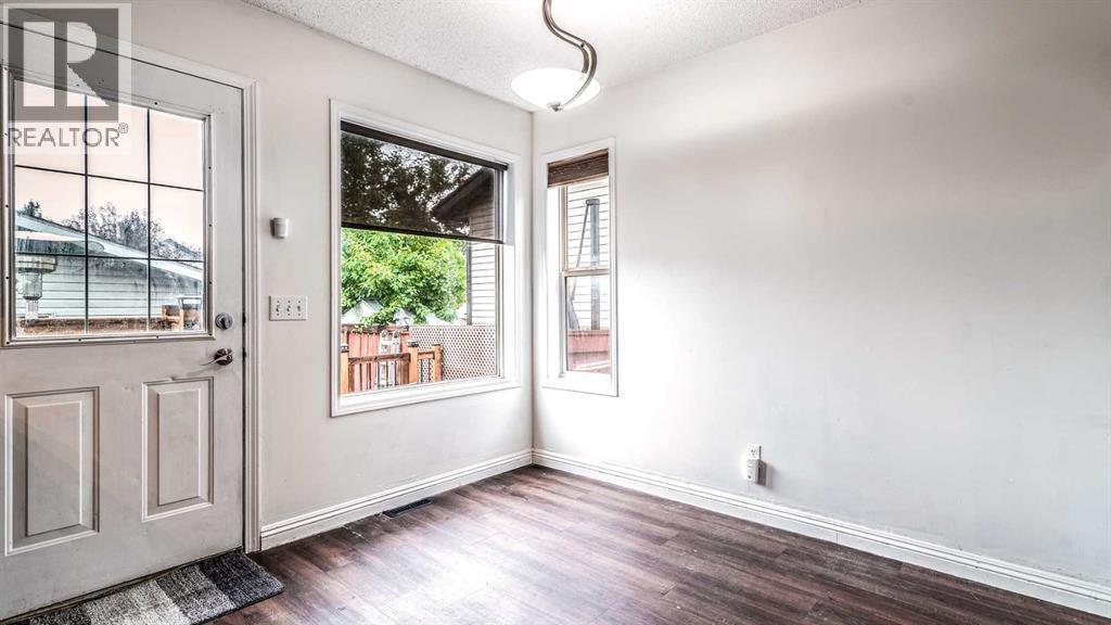Single Family House for Sale in  Mt Aberdeen Link SE McKenzie Lake Calgary 