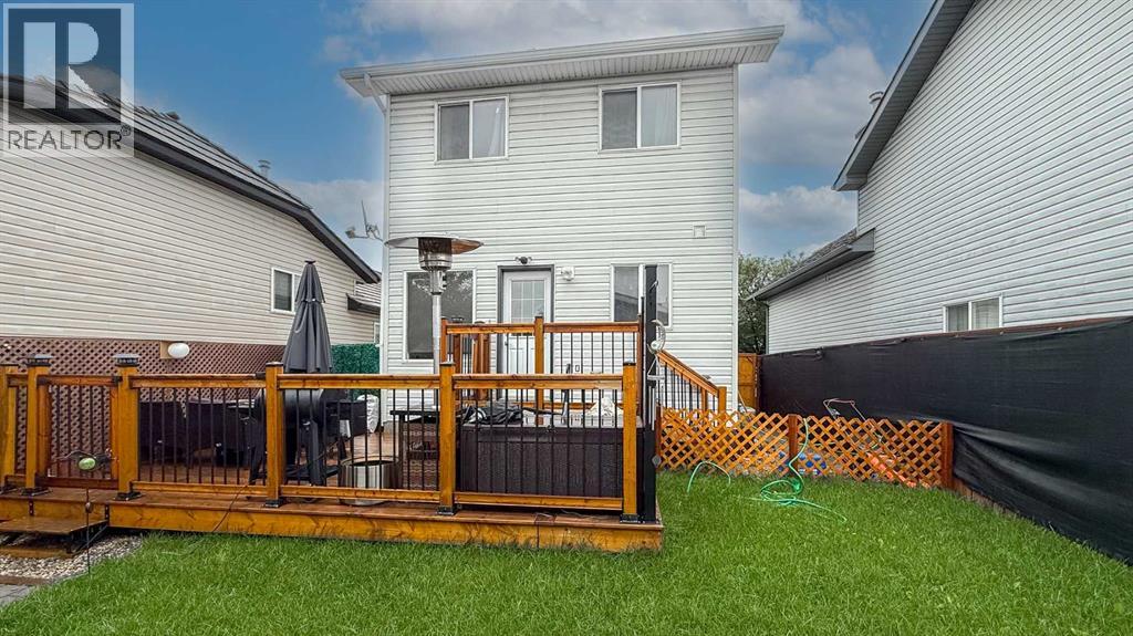 Single Family House for Sale in  Mt Aberdeen Link SE McKenzie Lake Calgary 