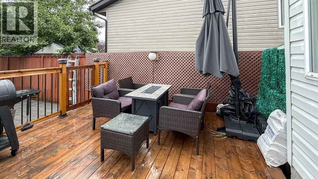 Single Family House for Sale in  Mt Aberdeen Link SE McKenzie Lake Calgary 