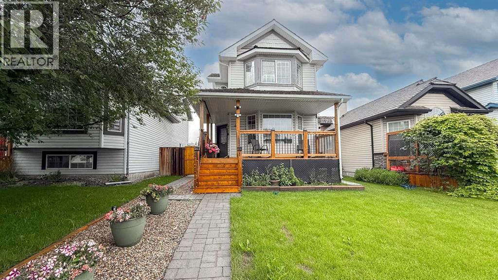 Single Family House for Sale in  Mt Aberdeen Link SE McKenzie Lake Calgary 