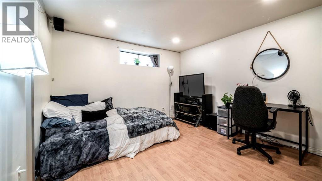Single Family House for Sale in  Mt Aberdeen Link SE McKenzie Lake Calgary 