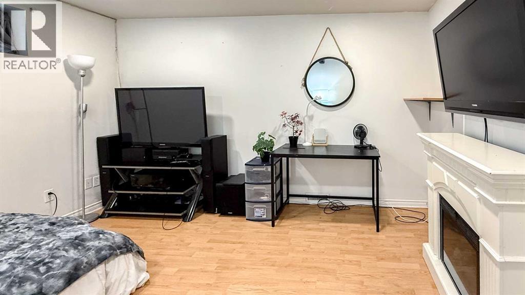 Single Family House for Sale in  Mt Aberdeen Link SE McKenzie Lake Calgary 