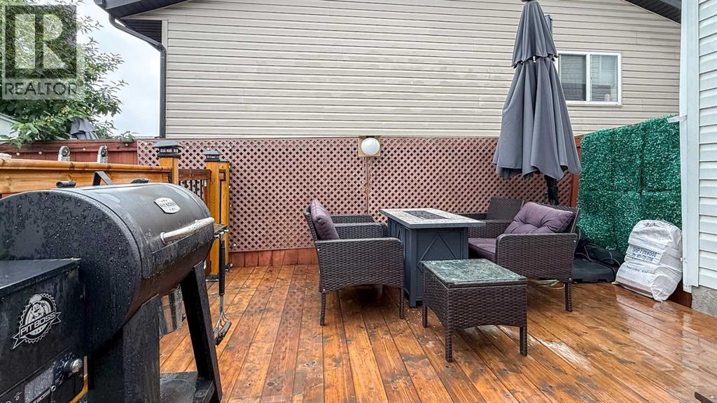 Single Family House for Sale in  Mt Aberdeen Link SE McKenzie Lake Calgary 