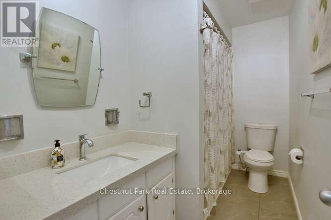 Photo 20 of 83 Katherine Street, Collingwood ON