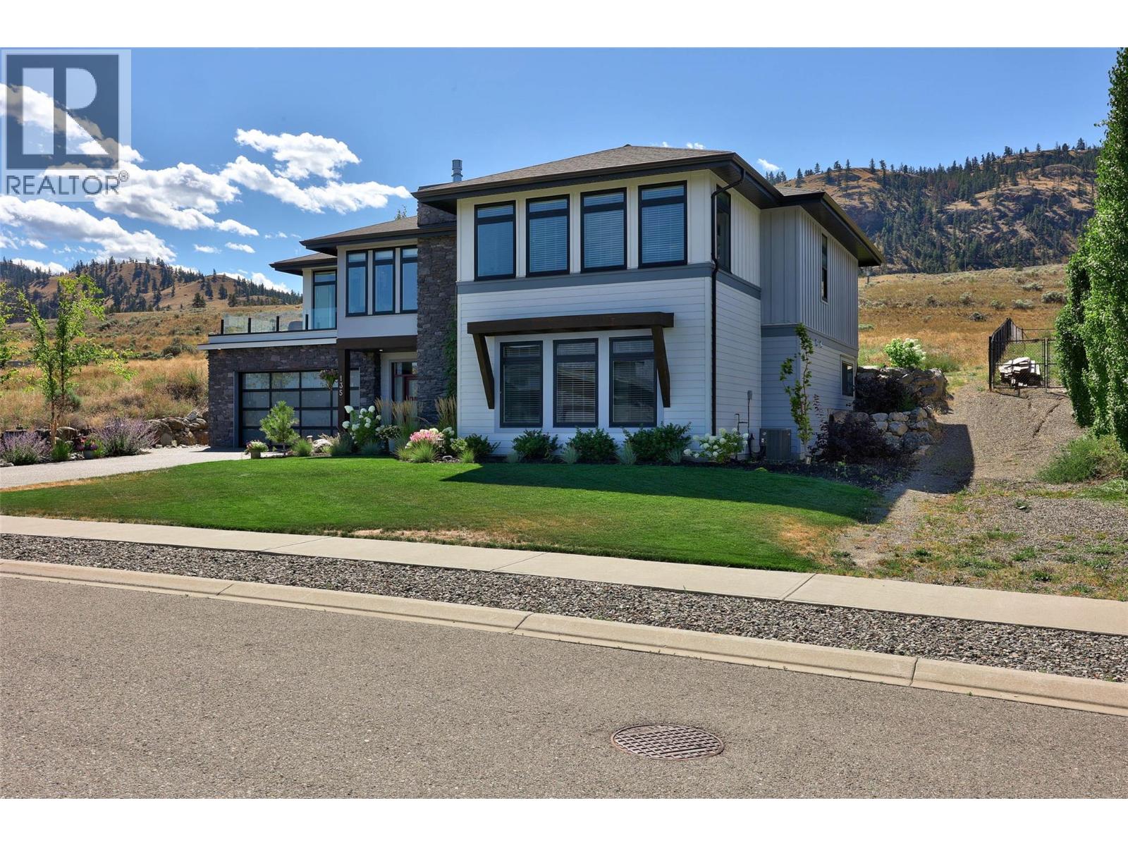Photo 6 of 135 Cavesson Way, Kamloops BC