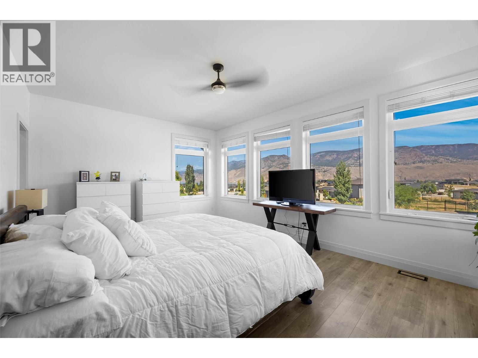 Photo 12 of 135 Cavesson Way, Kamloops BC