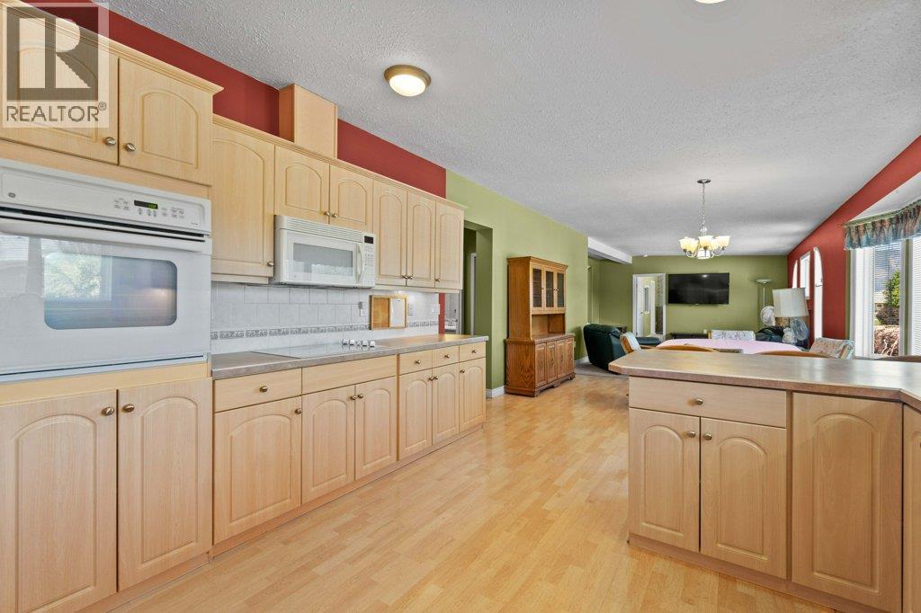 Photo 44 of 601 Beatty Avenue Nw Unit 21, Salmon Arm BC