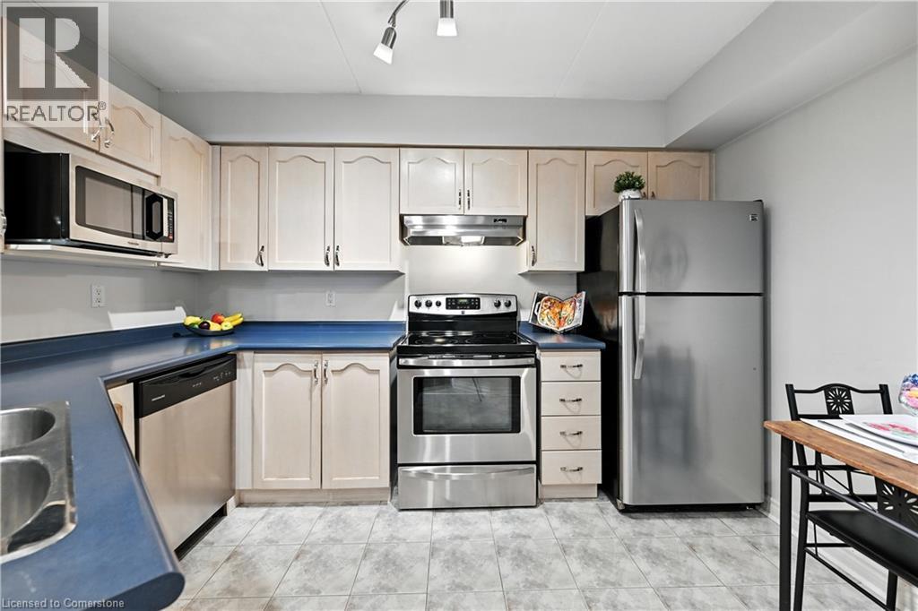 Photo 13 of 3499 Upper Middle Road Unit 404, Burlington ON