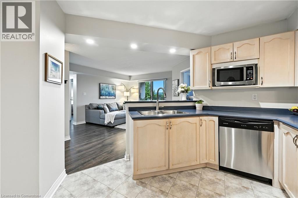 Photo 11 of 3499 Upper Middle Road Unit 404, Burlington ON