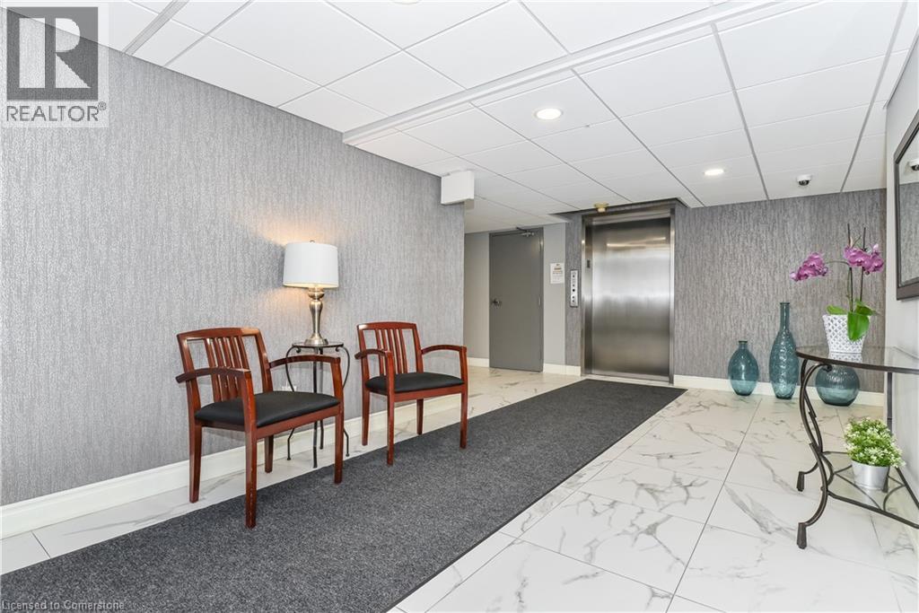 Photo 7 of 3499 Upper Middle Road Unit 404, Burlington ON