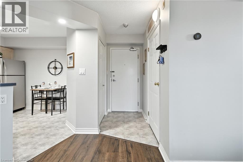 Photo 8 of 3499 Upper Middle Road Unit 404, Burlington ON