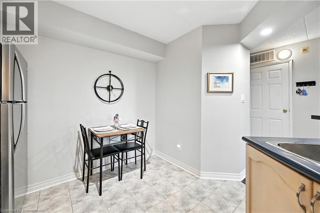 Photo 12 of 3499 Upper Middle Road Unit 404, Burlington ON