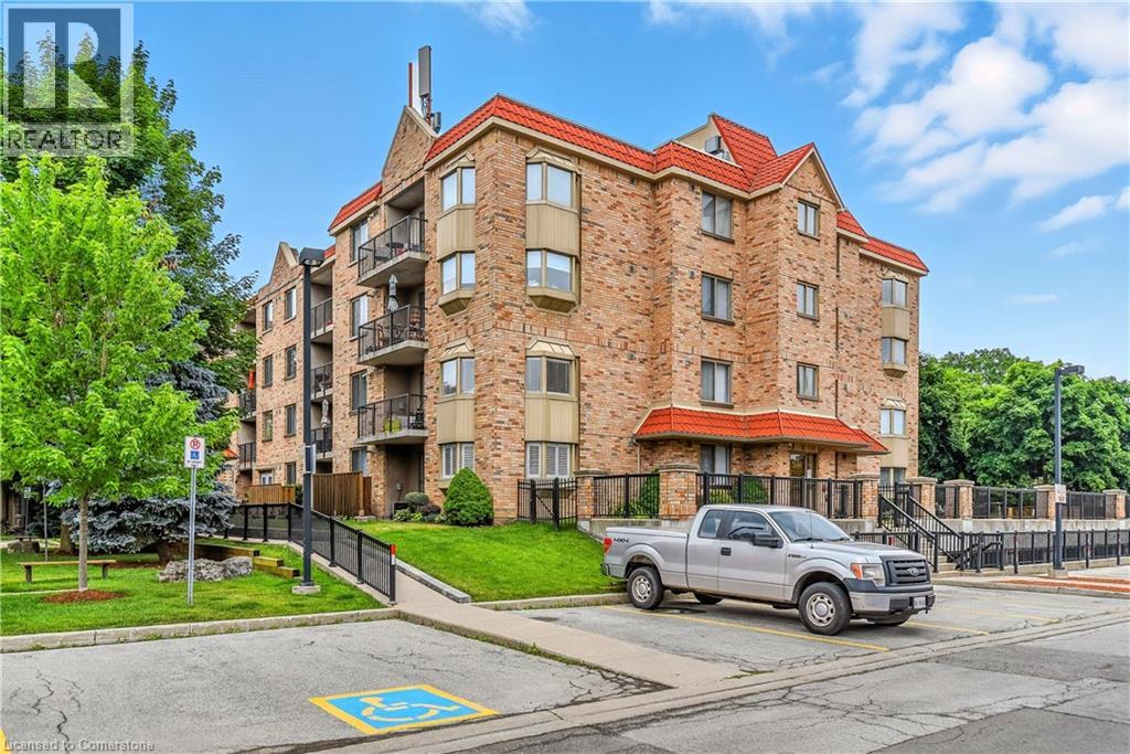 Photo 5 of 3499 Upper Middle Road Unit 404, Burlington ON
