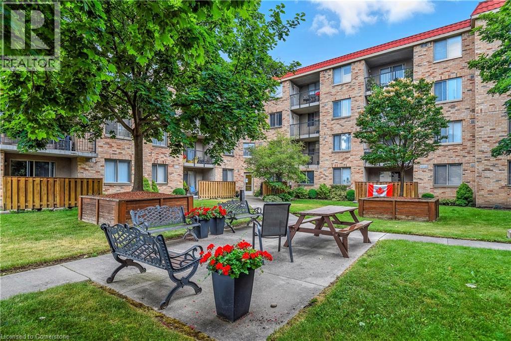 Photo 37 of 3499 Upper Middle Road Unit 404, Burlington ON