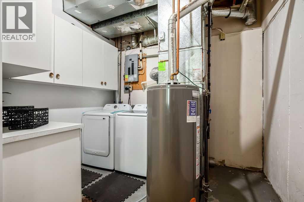 Single Family House for Sale in  Coachway Green SW Coach Hill Calgary 