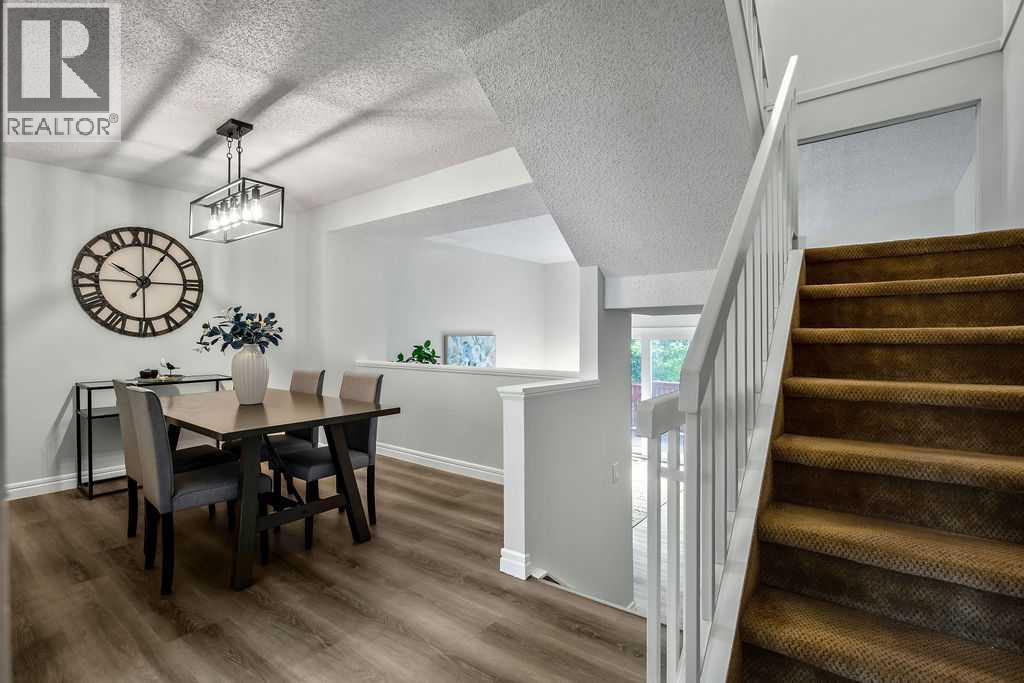 Single Family House for Sale in  Coachway Green SW Coach Hill Calgary 