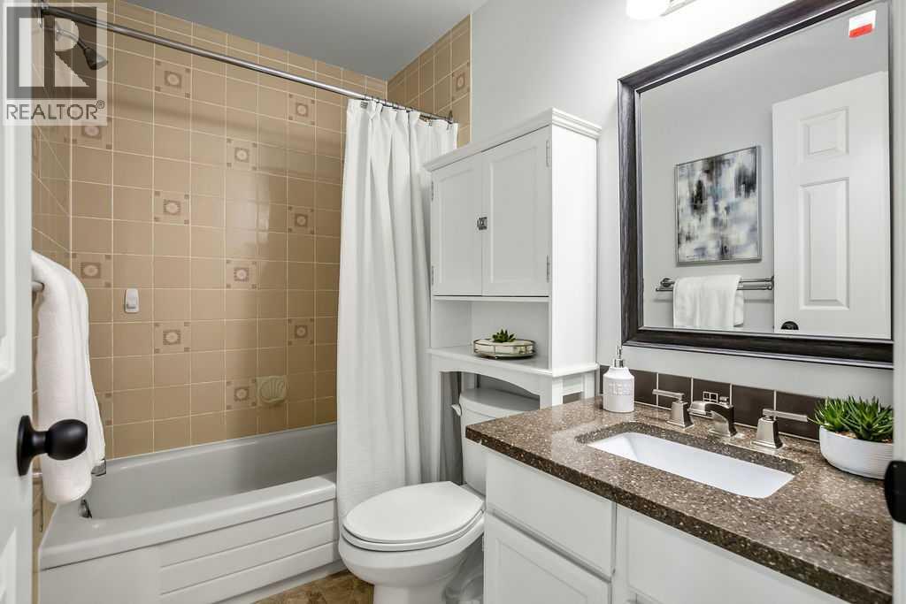 Single Family House for Sale in  Coachway Green SW Coach Hill Calgary 